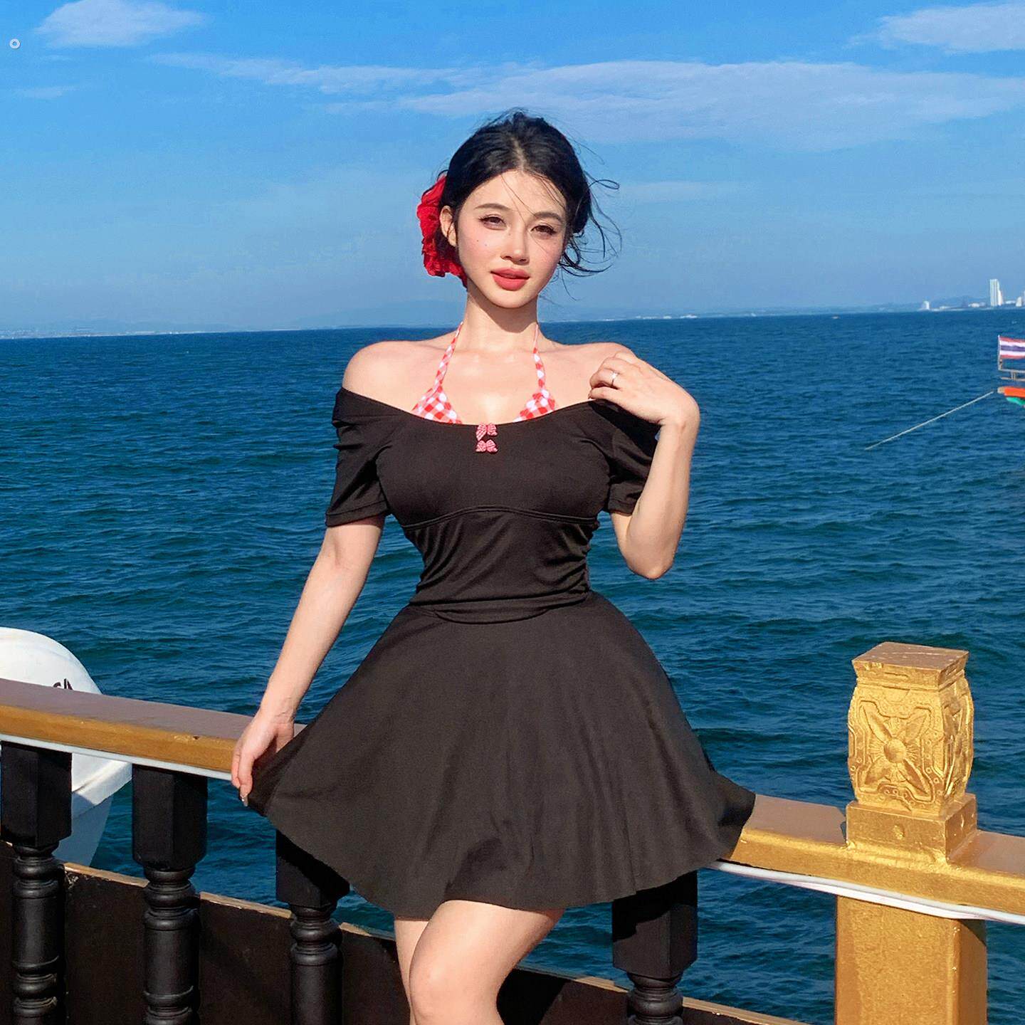 莉姿家泳衣女款微胖女孩连体性感胖mm200斤大码显瘦遮肉度假温泉