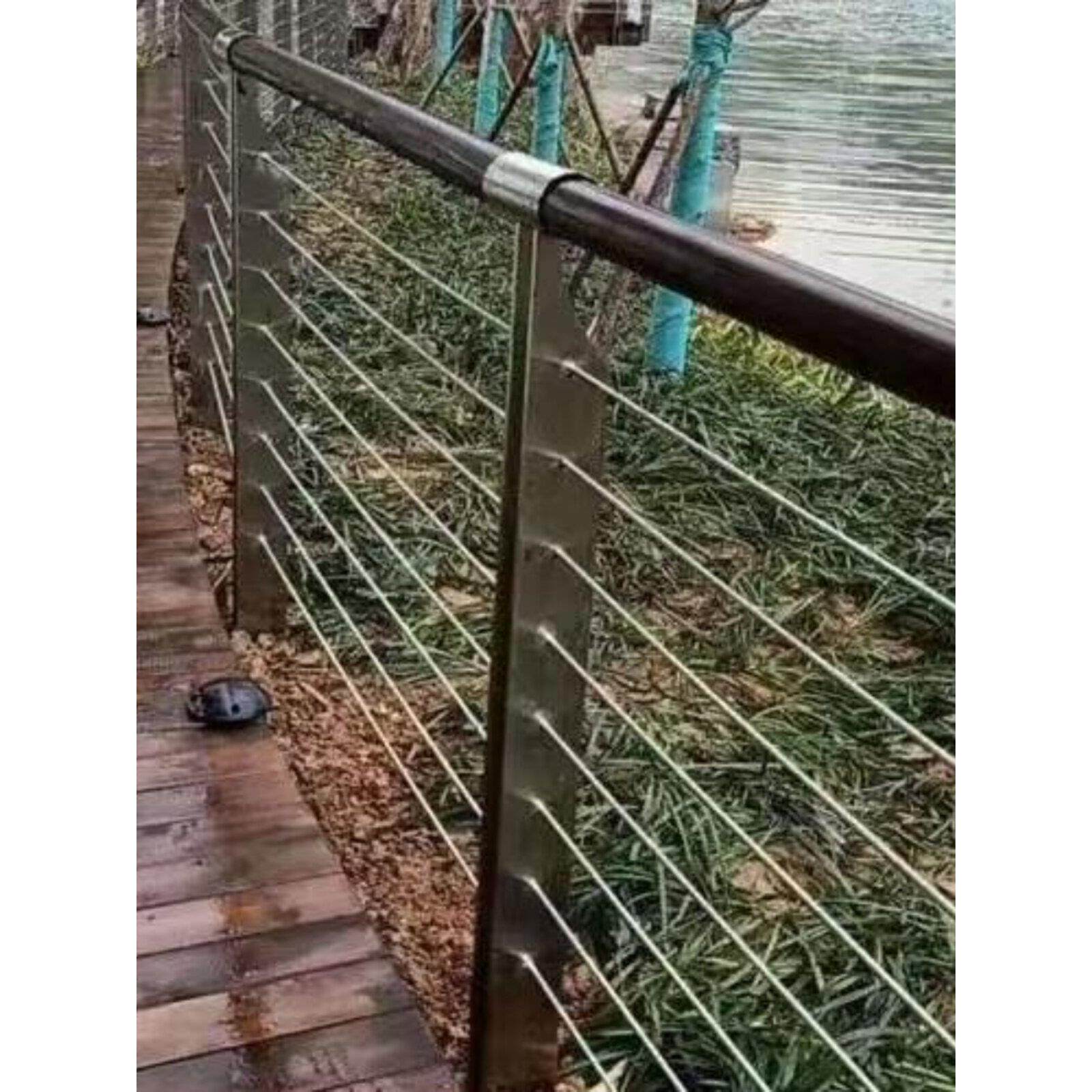 不锈钢河道护栏 景观钢丝绳栏杆 不锈钢管201立柱 制作加工厂