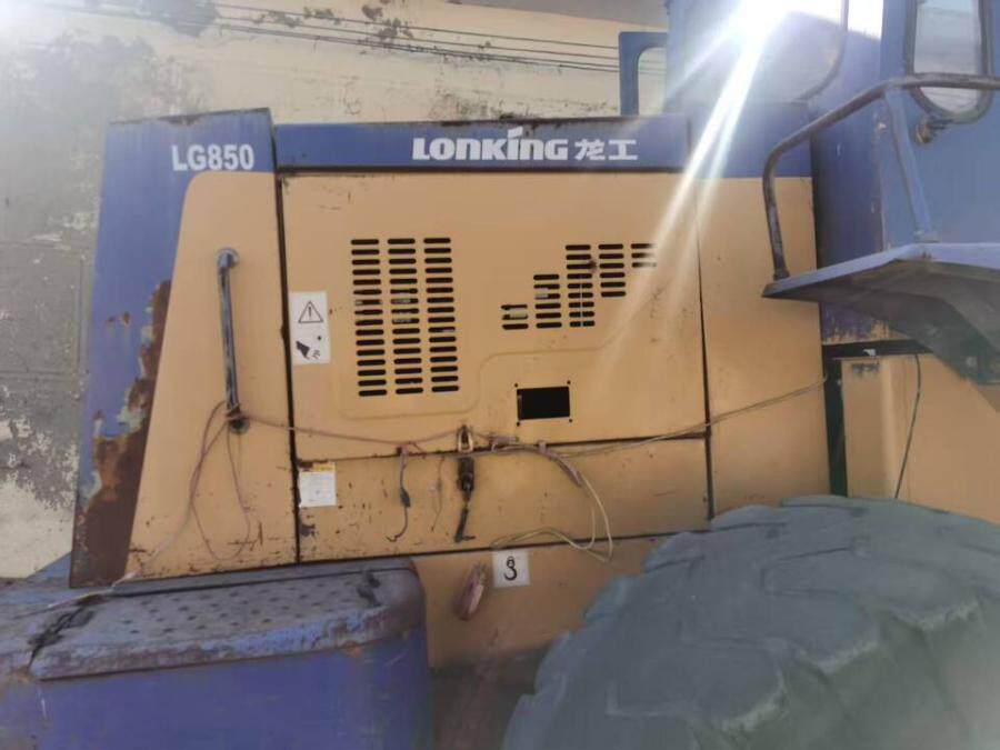 3月2日通辽某公司酒厂南院型号为LG850轮胎式装载机1台拍卖公告（第1次网络拍卖公告