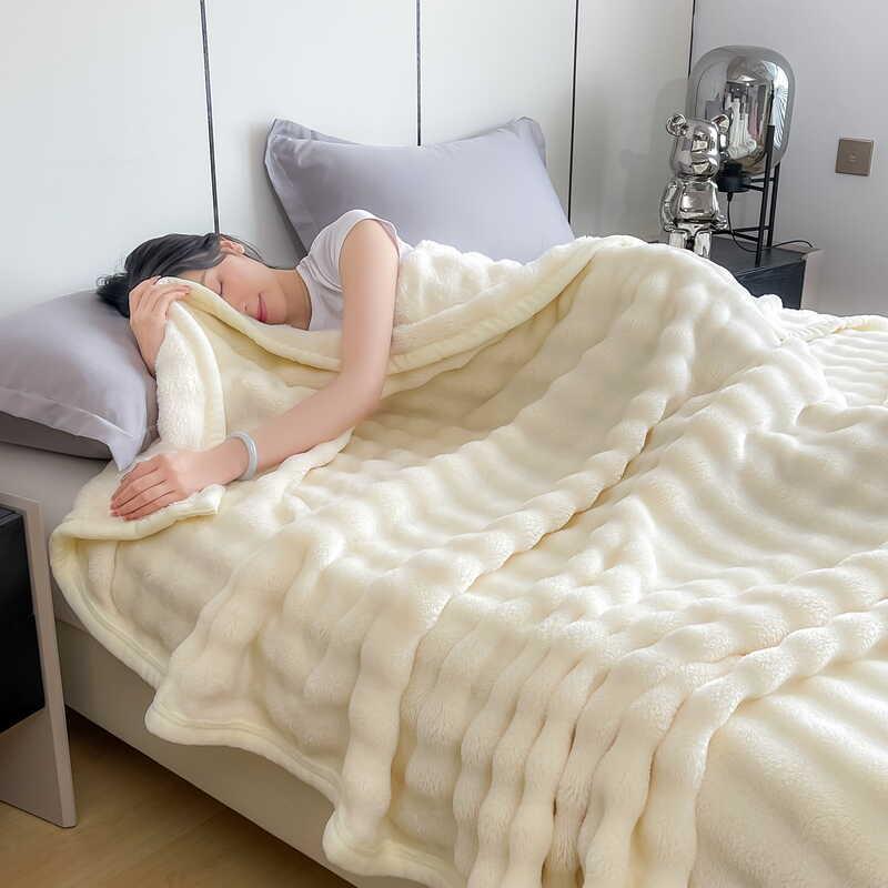 夏季毛毯大泡泡牛奶绒盖毯办公室午睡小被子珊瑚绒披肩薄沙发毯子