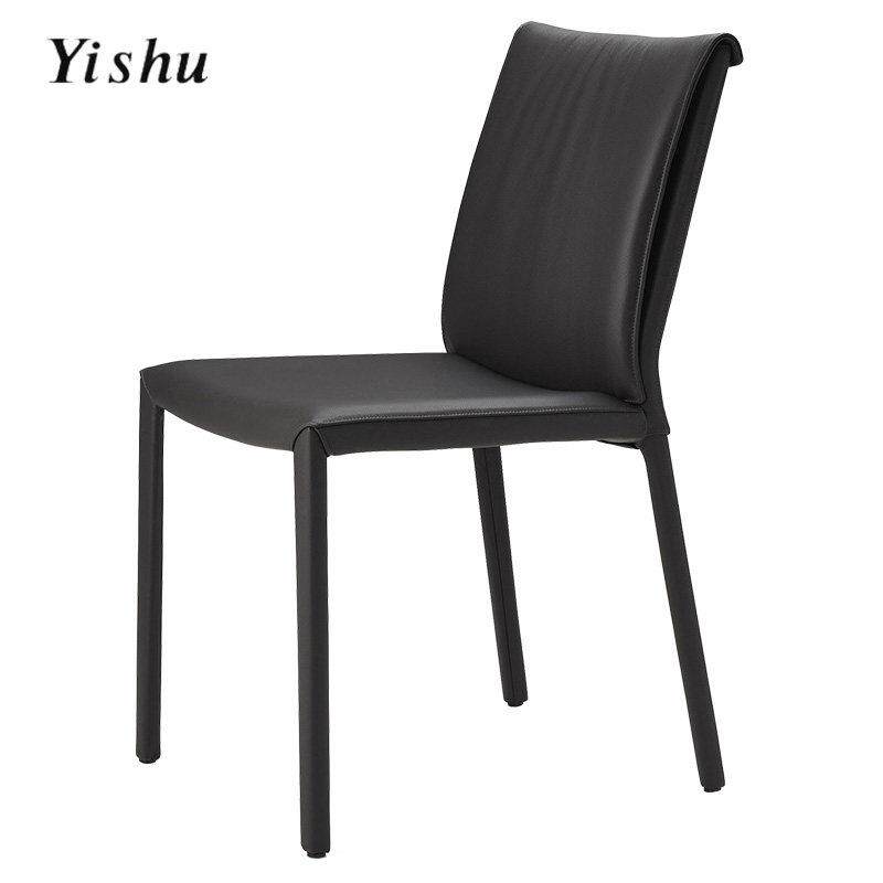 现代简约餐椅家用北欧真皮设计师简单椅子意式极简高级感靠背凳子