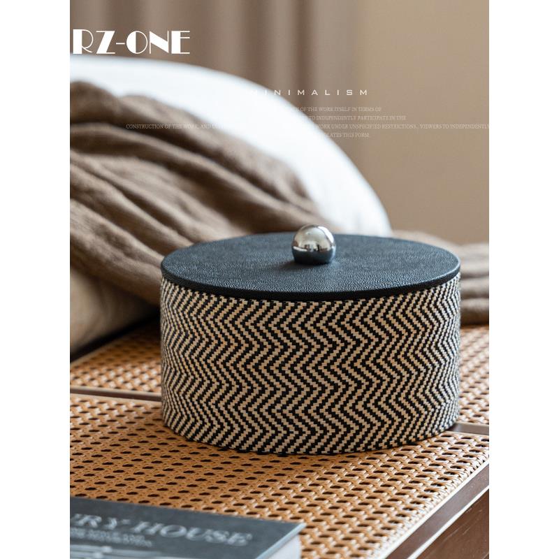 Rzone高端小众梳妆台条纹首饰盒收纳覆古样板房桌面装饰饰品