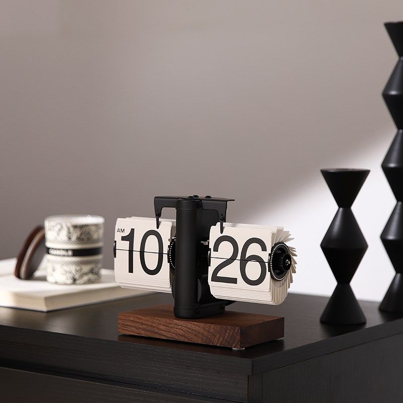 翻页时钟摆件轻奢小众高级感客厅玄关电视柜酒柜新房设计师装饰品