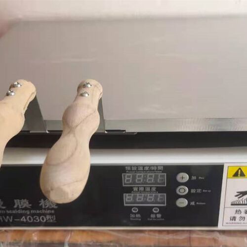 新品烫膜机HW-4030礼盒拉丝烟膜专用塑封膜机TW-4030恒温加热台