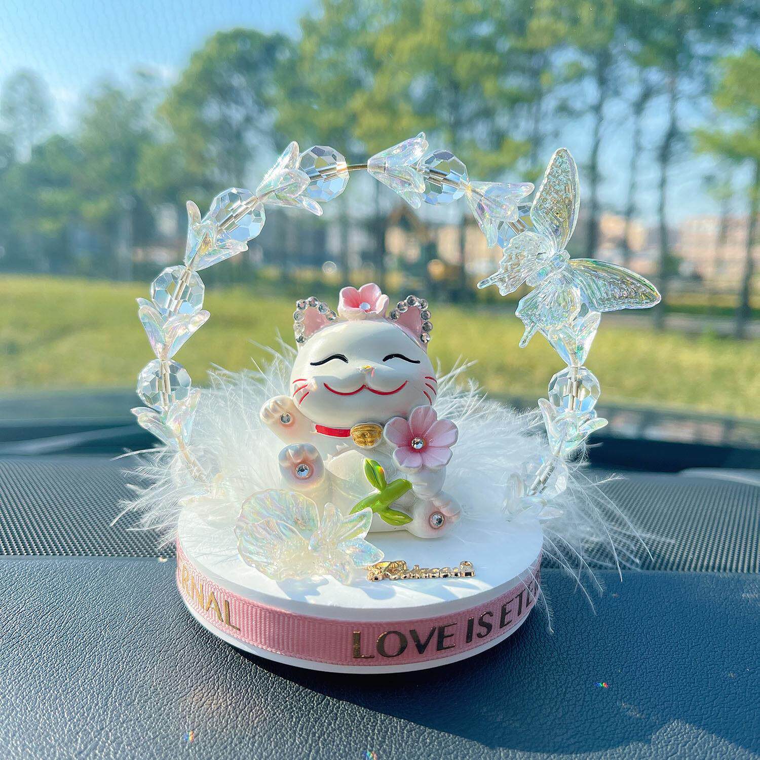 流光溢彩招财猫汽车摆件网红车载香薰摆件车用香水中控台装饰用品