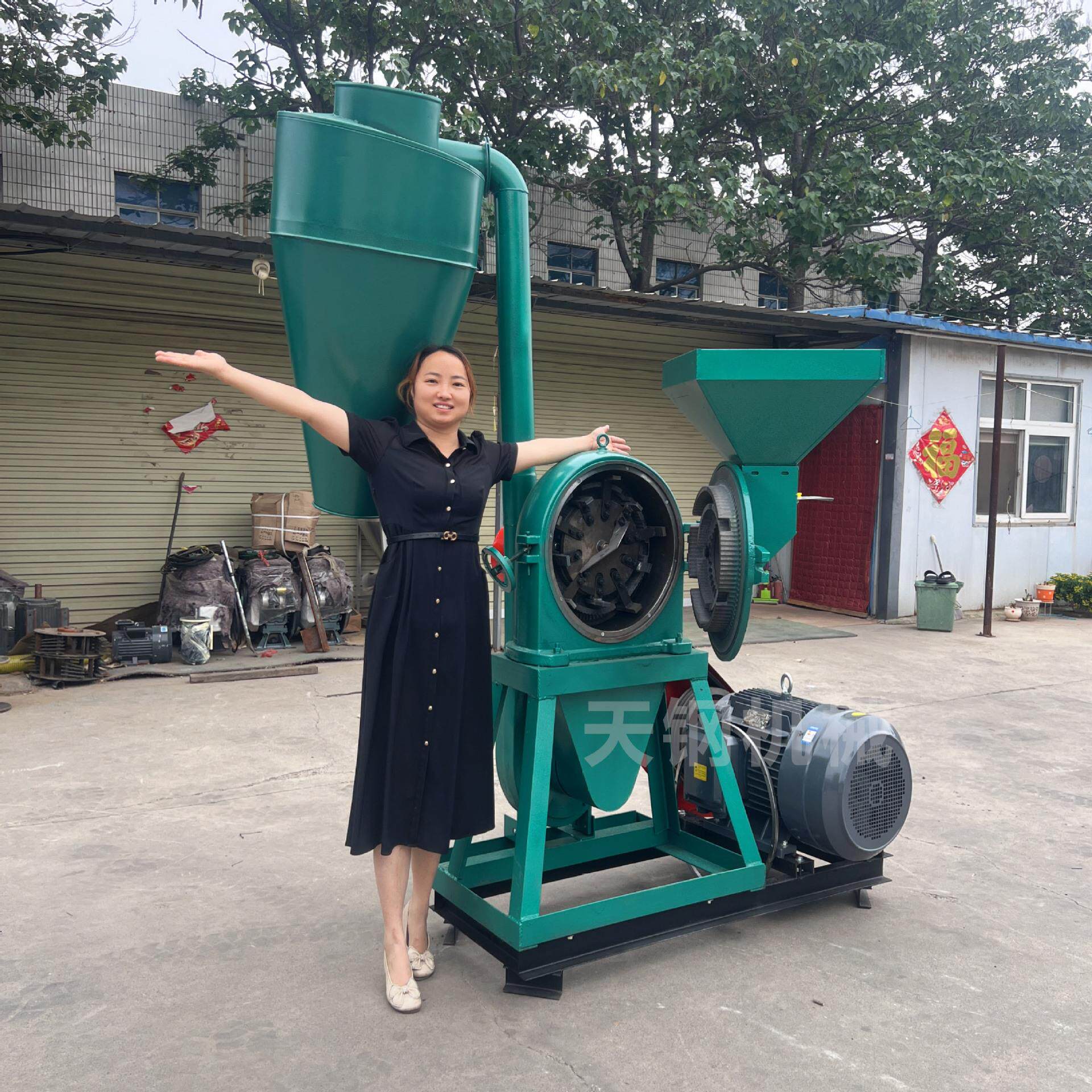 大型玉米粉碎机 加厚铸铁磨头齿爪式粉碎机 五谷杂粮大米磨粉机