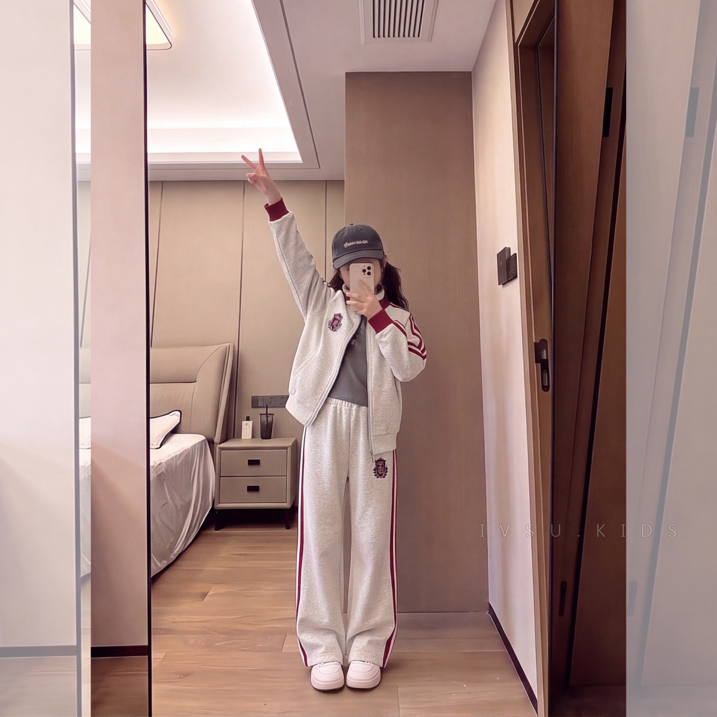 女大童卫衣套装秋2026新款超火儿
