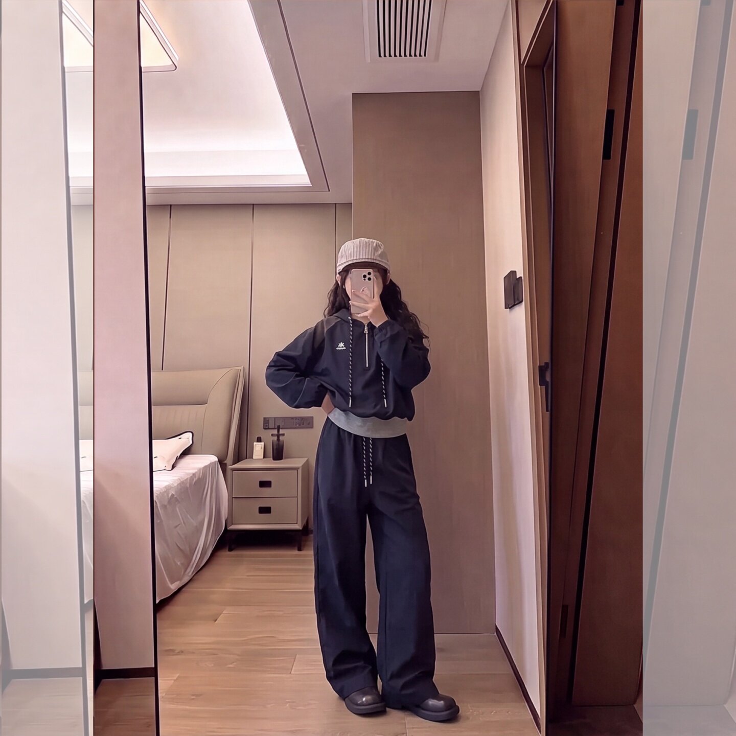 女童秋季休闲运动风连帽卫衣两件