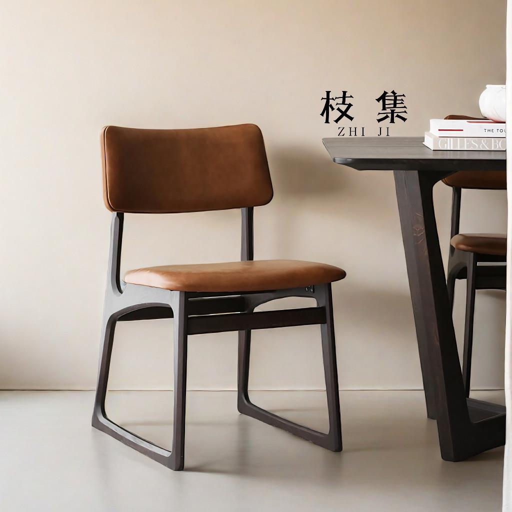 北欧中古意式原木极简实木餐椅表情真皮布艺设计师餐厅靠背椅餐椅