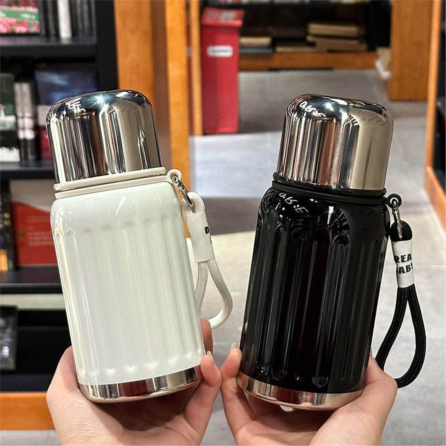 户外运动居家高颜值便携保温杯男女水壶不锈钢大容量水杯学生新款