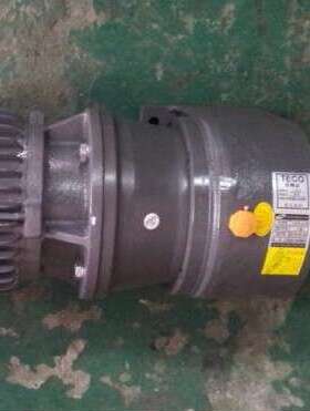 城邦减速机配东元立式马达CHM2200-5-40  2.2KW