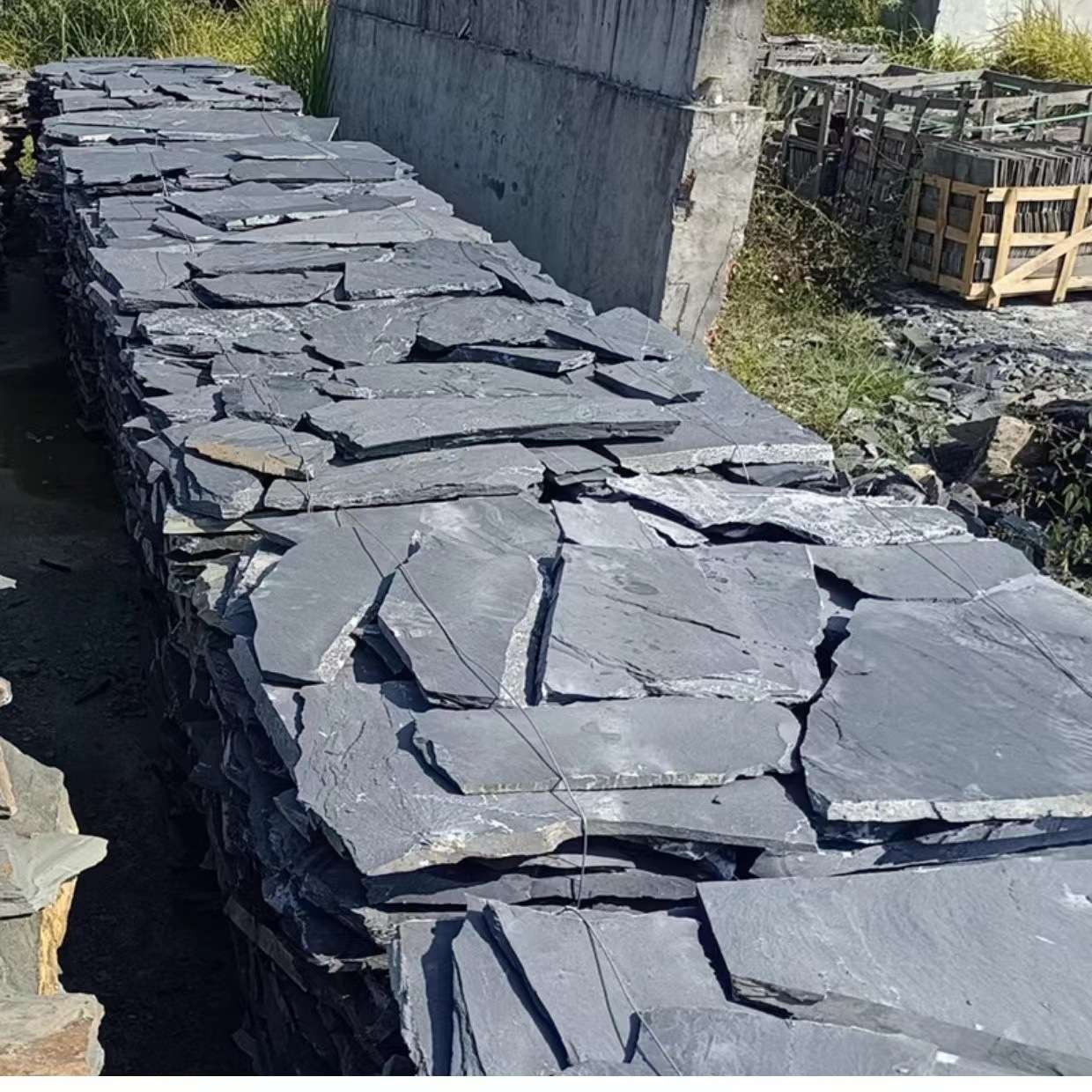 不规则青石板岩板乱板碎拼石室内外园林广场地砖文化石庭院踏步石