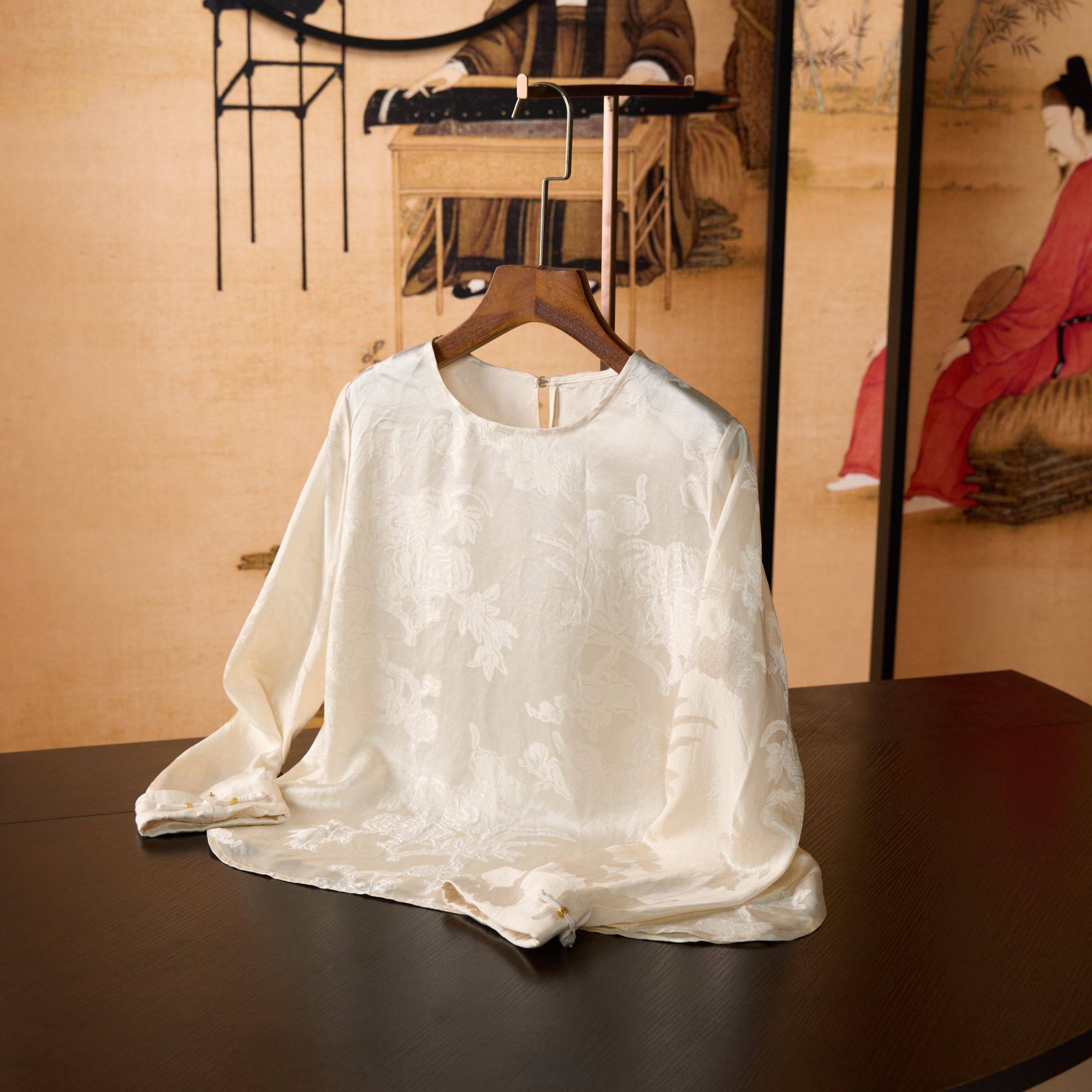 高端天丝新中式上衣女长袖宽松圆领提花春季小衫常规款套头女装