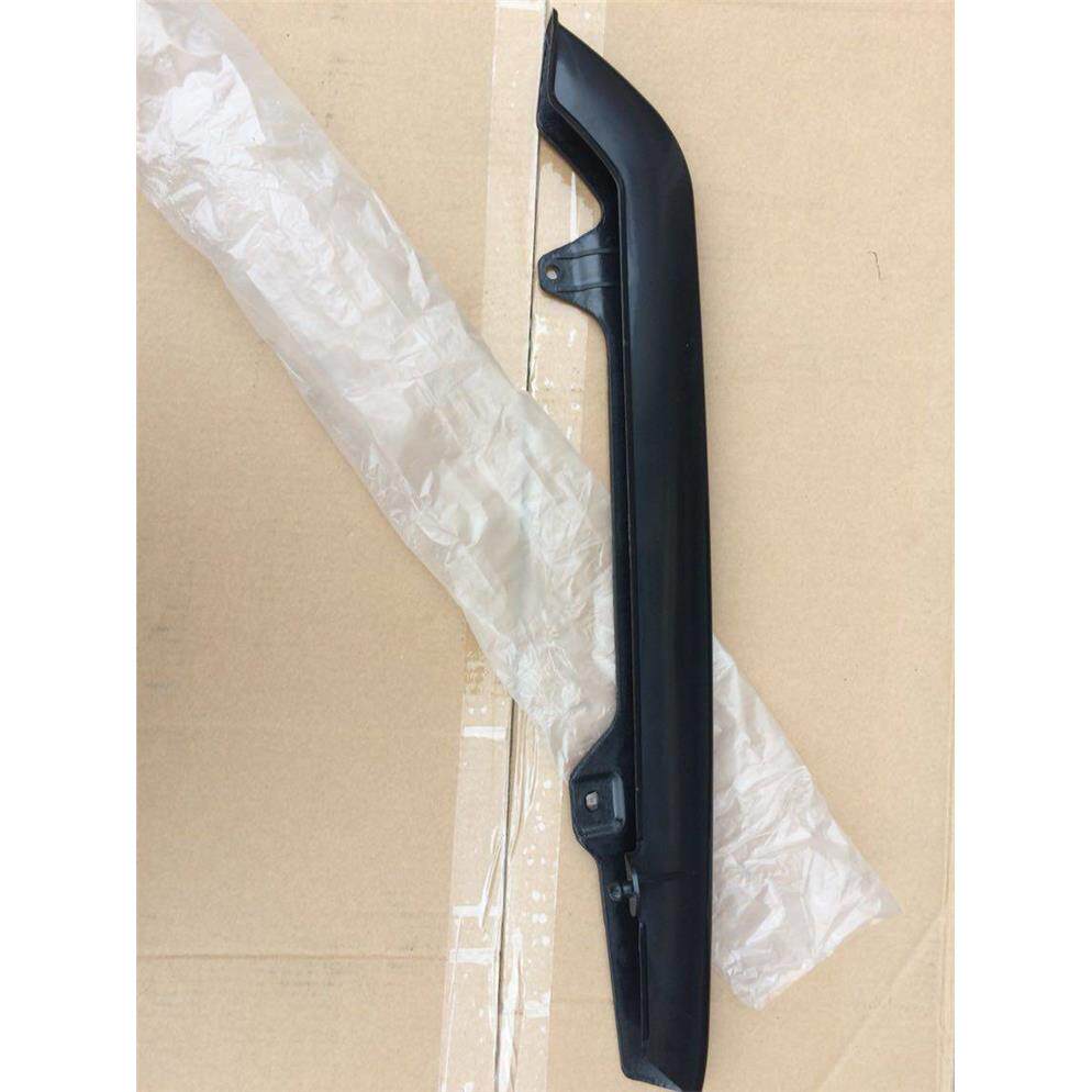 适用机车铃木王GS125骏威GSX150钻豹HJ125K链条盖EN125链条罩盒