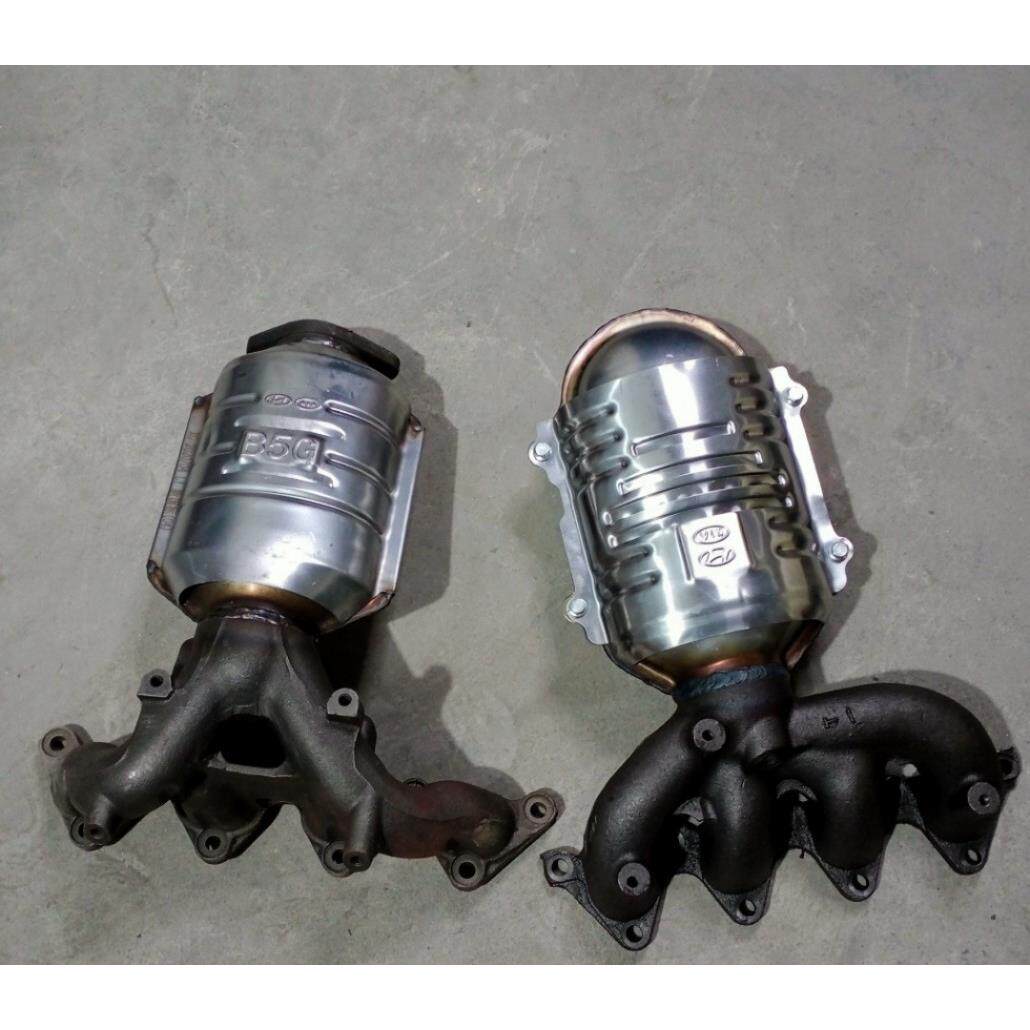 适用于现代悦动瑞纳伊兰特IX35起亚K2K3赛拉图福瑞迪三元催化器
