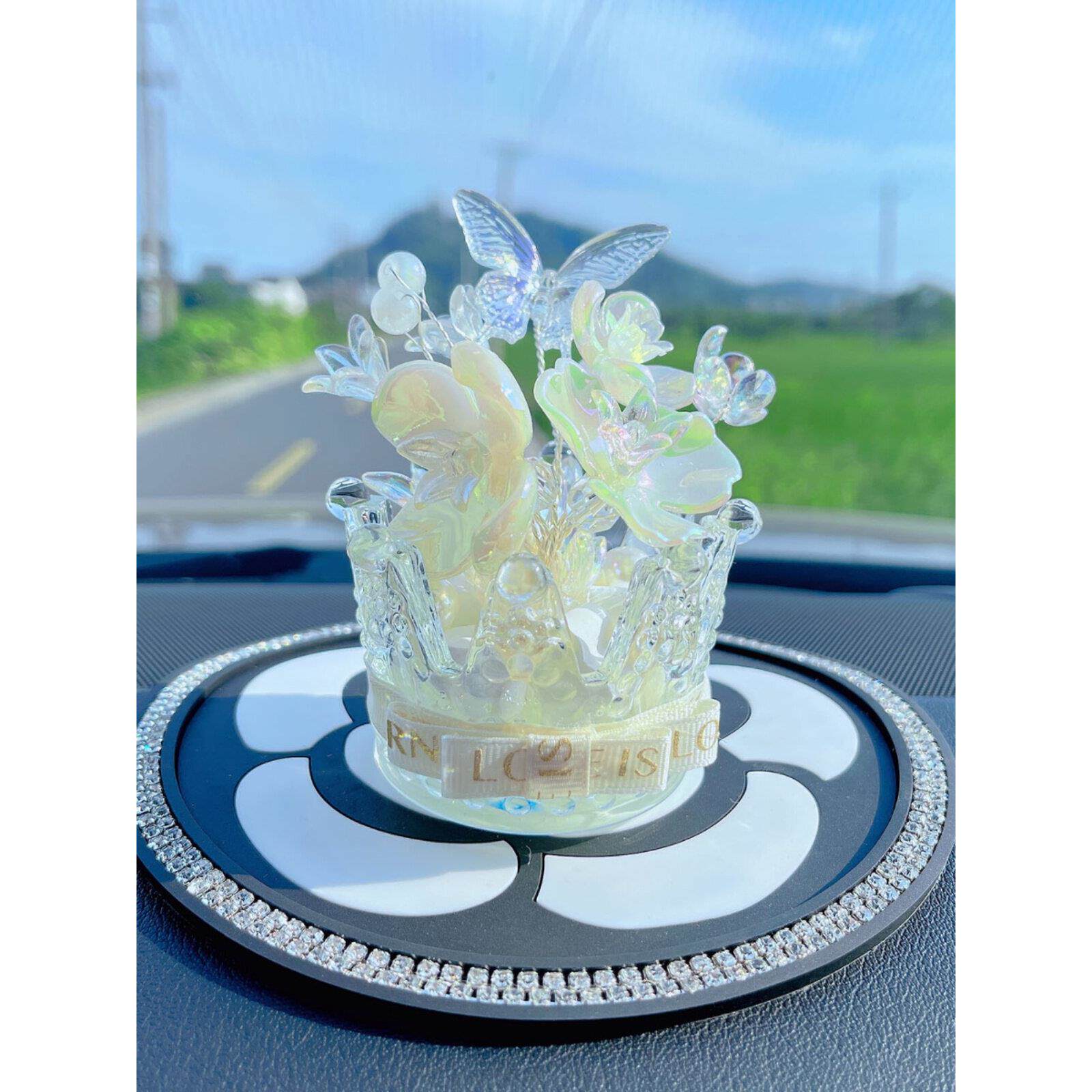 宝石蝴蝶装饰香薰珍珠莱茵石汽车扩散石香水装饰汽车中控台装饰汽