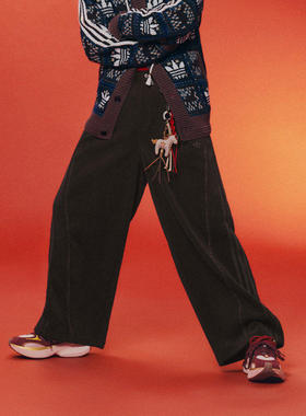 adidas阿迪达斯三叶草马年新年款运动裤2026春男针织长裤 KT0683