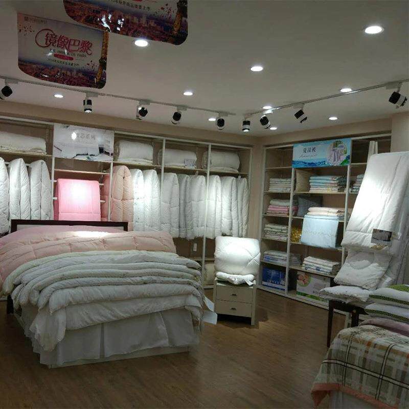 床上用品枕头被芯陈列架床家纺四件套面料被套挂件展示架供应
