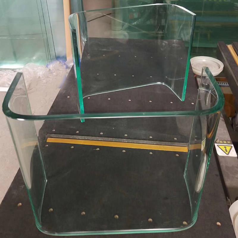 热弯玻璃双圆半圆U形全圆鱼缸玻璃圆弧异形饭厅展台玻璃厂家定制