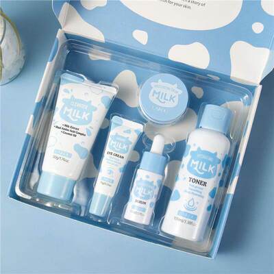 New Arrival Milk 5Pcs Skincare Set 新品牛奶五件套嫩肤保湿