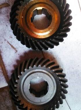 沈阳中捷万向摇钻Z3140 伞齿轮 141349A/141350A Z30