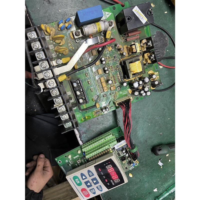 台达变频器VFD-B系列15KW.驱动板2945007300