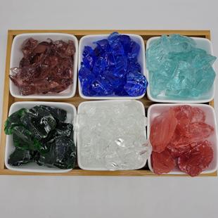 厂家供应 玻璃块 石笼灯造景用彩色玻璃石 宝石蓝深绿色玻璃块