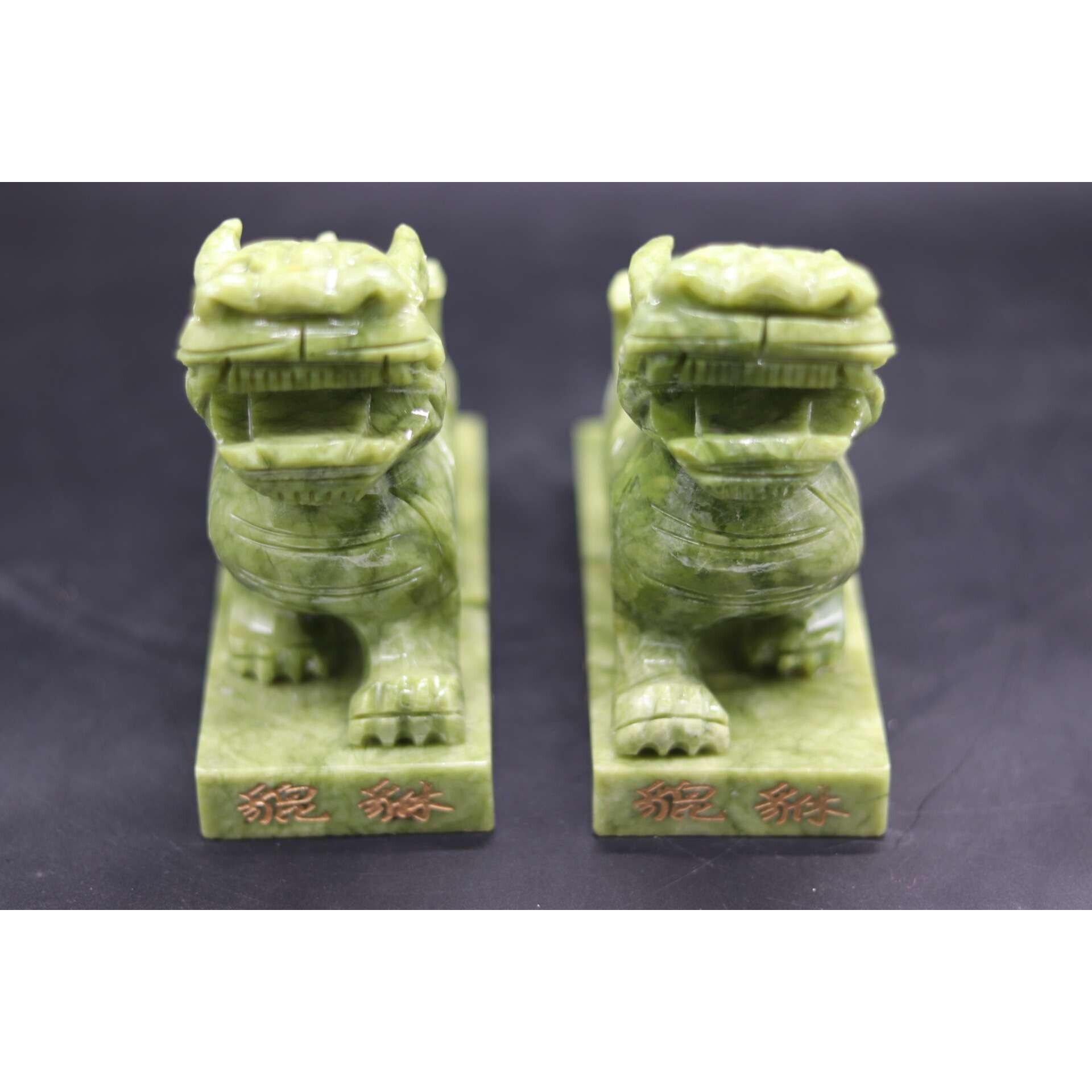 天然南玉有座貔貅摆件一对玉雕工艺品厚座礼