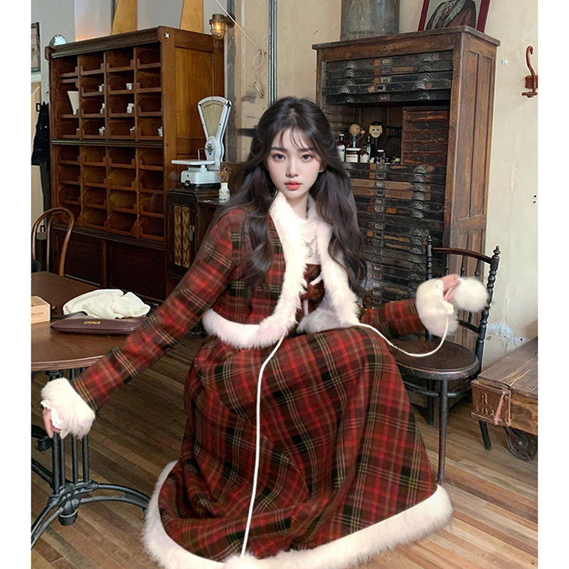 红格氛围感连衣裙夹棉外套打底衫毛呢套装韩版万圣节设计感三件套