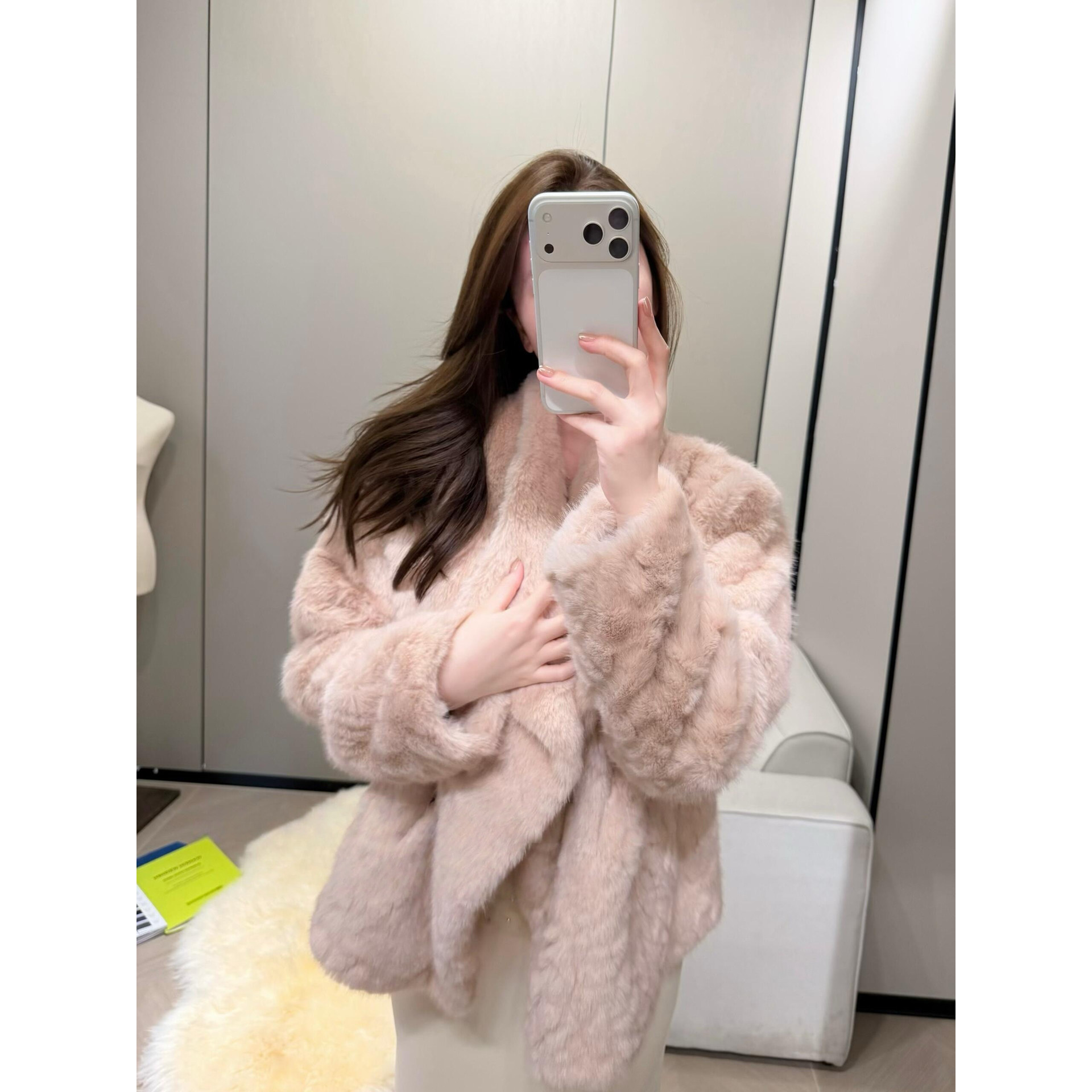 【柔雾奶兔】千金感气质软软温柔兔绒矜贵大翻领保暖加厚宽松外套,女装/女士精品,短外套,淘宝优惠券,粉丝福利购,淘宝优惠卷