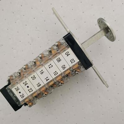 沈阳隆迪转换高压辅助开关08.15.0146 220V AC/DC 10A/4A现货