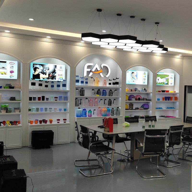 公司展示样品间货柜设计制作化妆品彩妆展示台饰品玩具用品展示柜