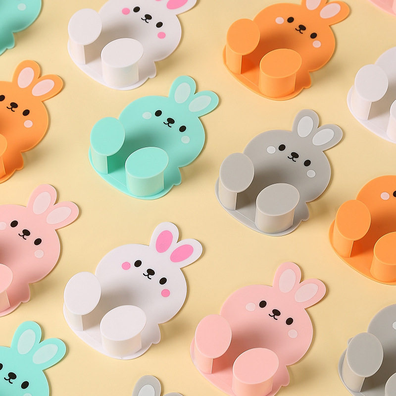 创意卡通型粘贴式插座头挂钩粘钩电器插座挂钩电源线插头整理挂架