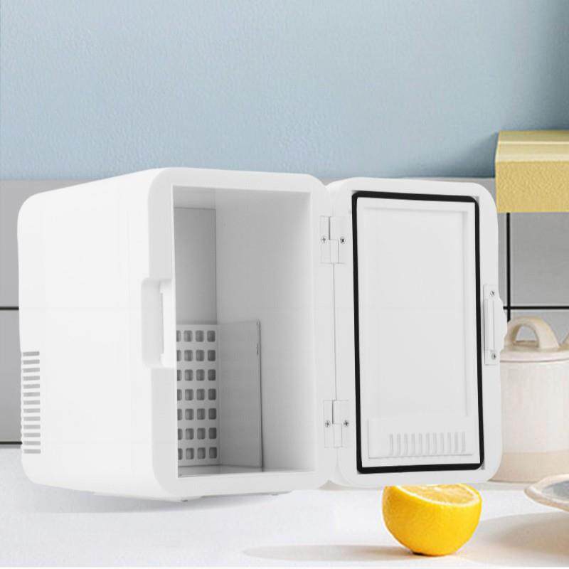 供应小型车载冰箱8L迷你家庭汽车两用冰箱冷藏保温箱半导体冷热箱