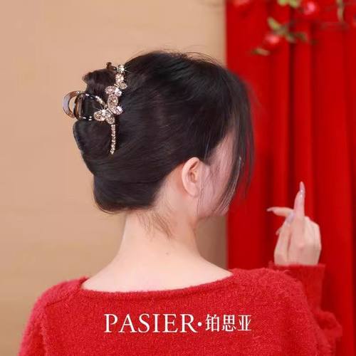 香槟色闪钻蝴蝶盘发抓夹