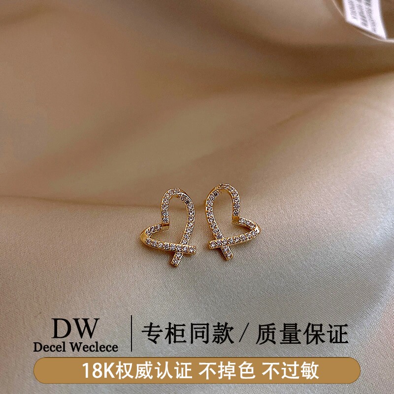 奥特莱斯【专柜正品】18K金爱心耳钉女AU750独特耳饰耳环