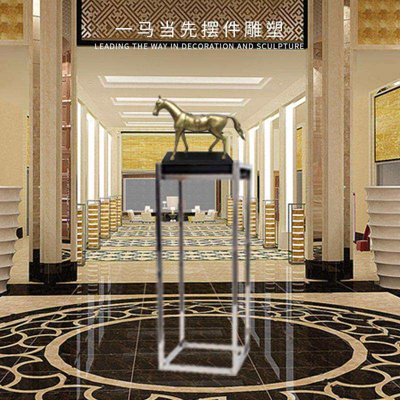 厂家供应动物雕塑工艺摆件酒店配套义马当先摆件铸铝营销中心雕塑