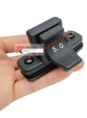 挖掘机沃尔沃EC55 60 80D 120 140 210B推拉车门窗玻璃扣卡扣锁扣