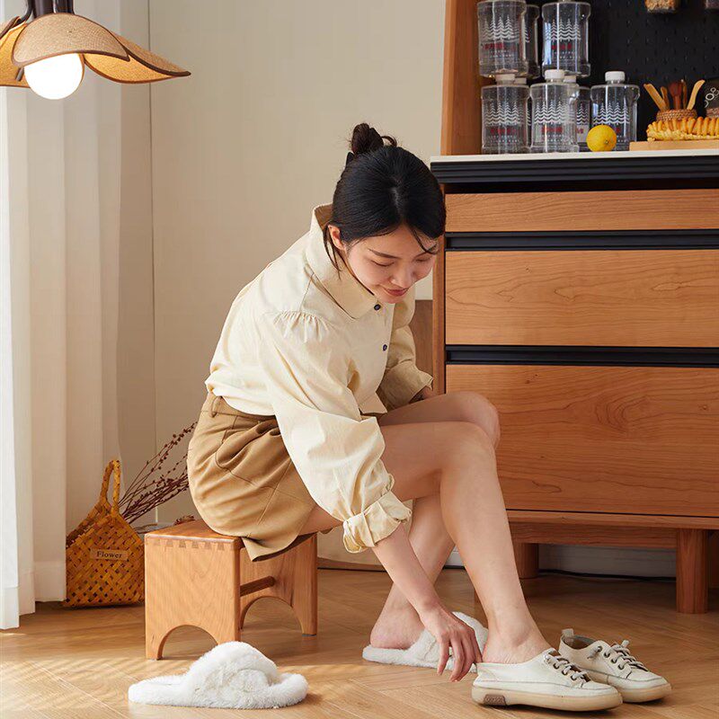 儿童纯实木小凳子简约矮凳宝宝家用换鞋小茶几凳樱桃木榫卯小板凳
