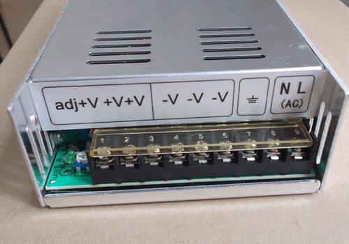 厂家5v350w外露led灯珠电源5v穿孔字电源5v70a发光字电源足功率