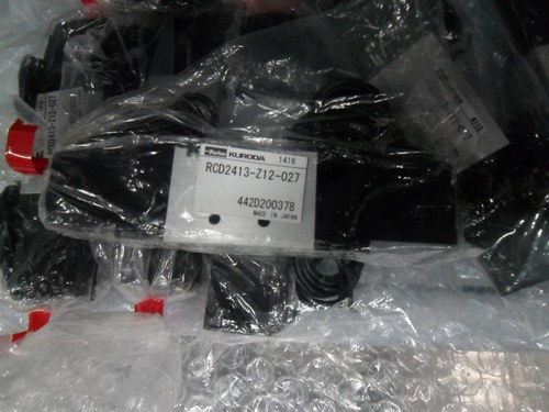 日本黑田精工KURODA电磁阀RCD2413-Z12-027/RCD2413-01-D24实物图