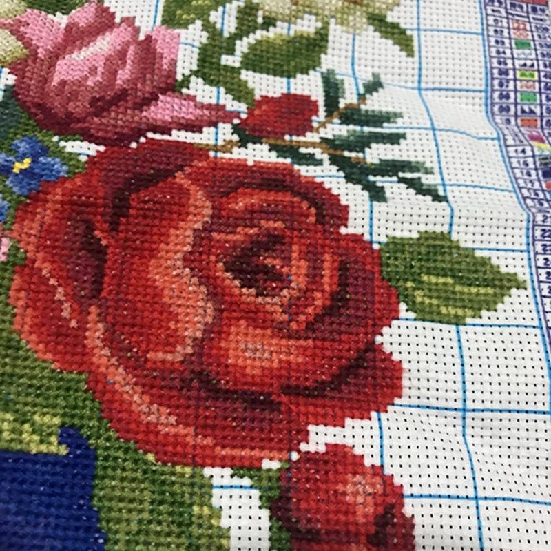 纯手工十字绣成品蓝色瓶子花瓶蓝瓶玫瑰新款客厅餐厅花草包邮