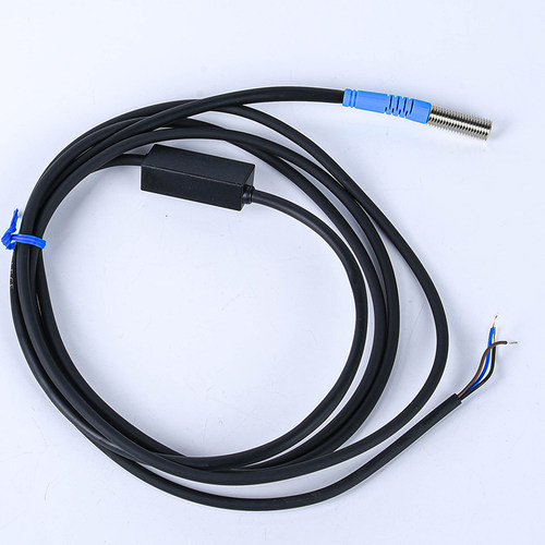 洛施达M3红外光漫反射激光传感器M4M5M6M8M12M18光电开关LTD-03NO