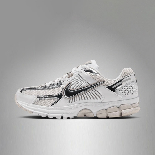 NIKE耐克女子ZOOM VOMERO 5 CHROME运动休闲鞋IV4311-102