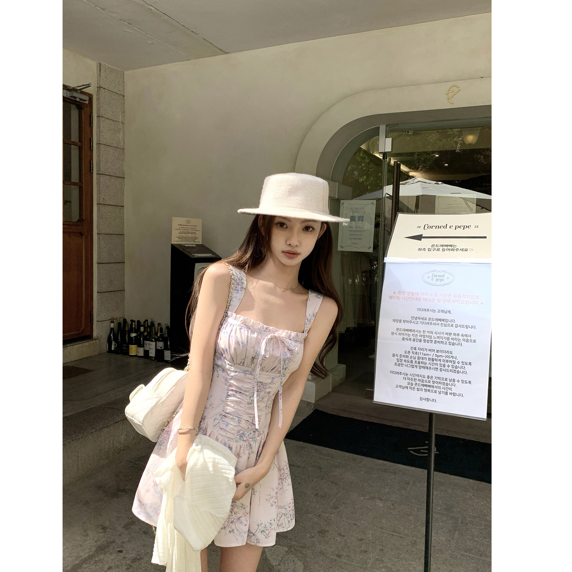 paosweet 桔梗少女 氛围感粉色碎花抹胸收腰短裙A字吊带连衣裙图片