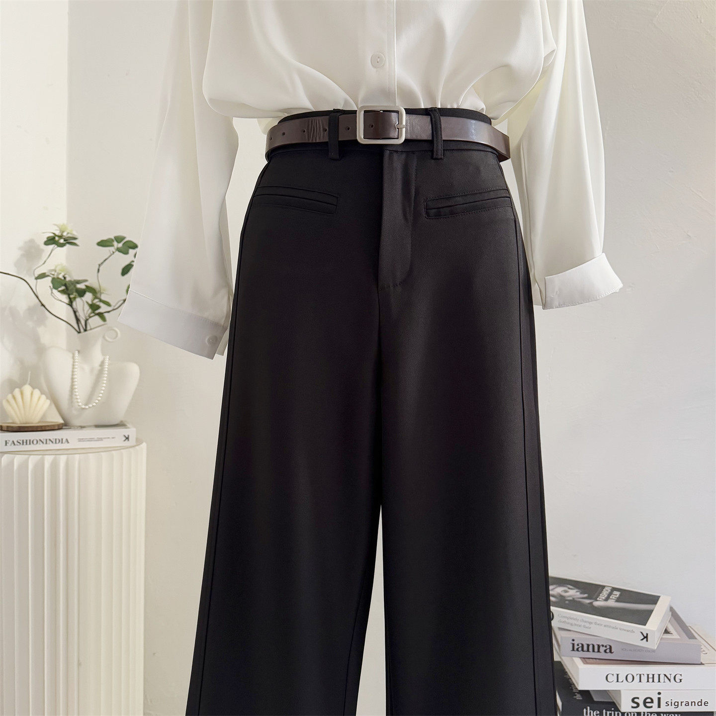 黑色西装裤女2026春季高腰窄版阔腿裤宽松直筒裤垂感通勤休闲西裤