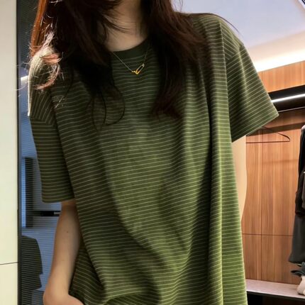 大码韩系条纹短袖夏季宽松气质百搭肌理感显白复古绿慵懒风女上衣