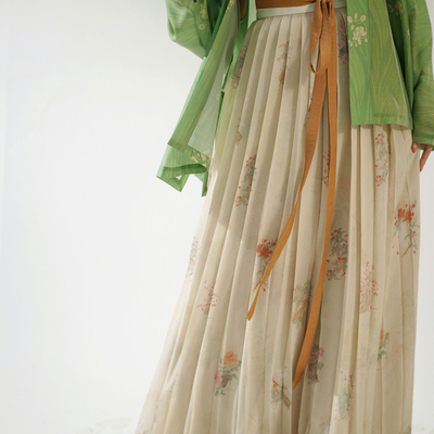 【国丝走秀款】茱萸汉服｜十二月花令与茶具图 一片式褶裙 汉服