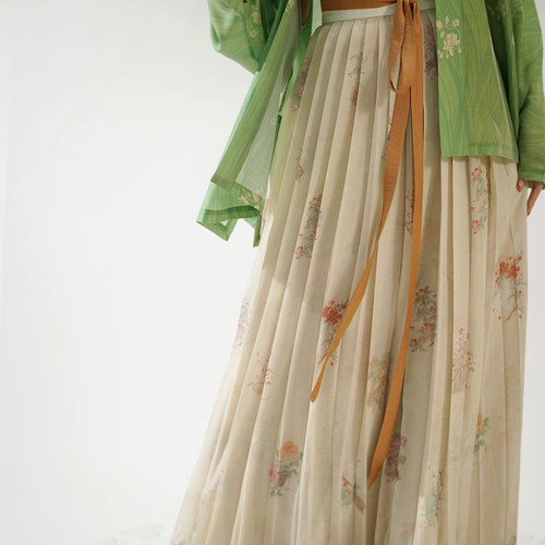 【国丝走秀款】茱萸汉服｜十二月花令与茶具图 一片式褶裙 汉服