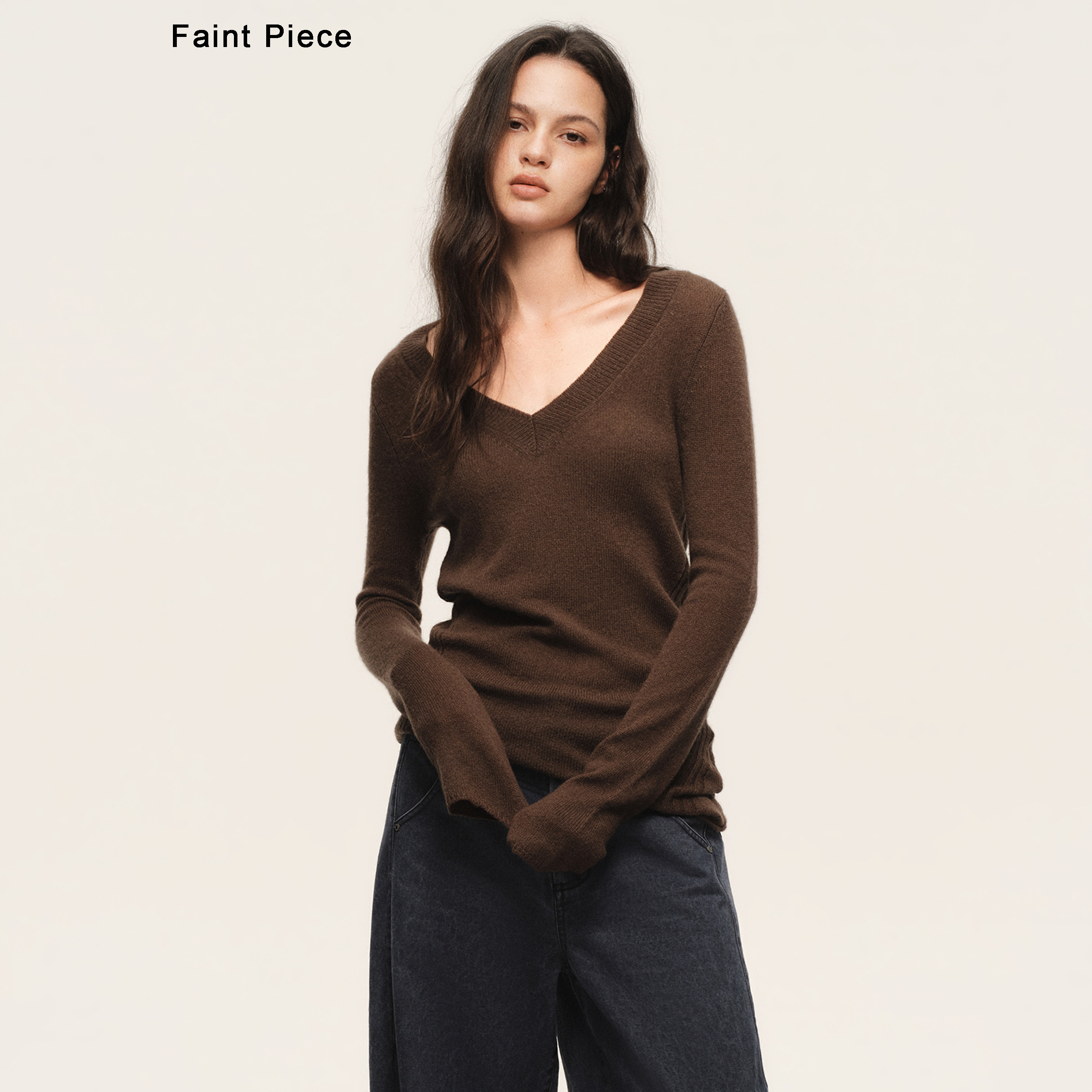 Faint Piece·羊绒羊毛混纺V领百搭针织衫女长袖修身内搭打底衫